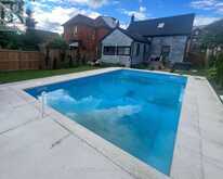 323 CHARLTON AVENUE W | Hamilton Ontario | Slide Image One