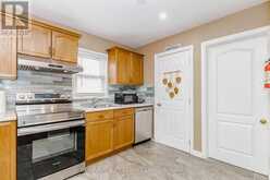5315 ONTARIO AVENUE | Niagara Falls Ontario | Slide Image Ten