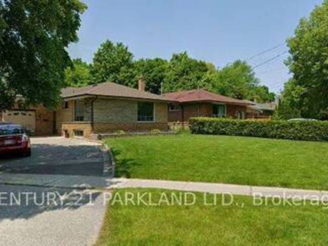 22 WATERFIELD DRIVE Toronto Ontario, M1P 3W5 - 5 Bedrooms Home For Sale