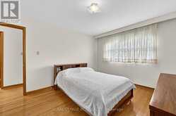 32 BARTEL DRIVE | Toronto Ontario | Slide Image Nineteen