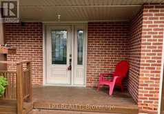 47 SPRINGDALE DRIVE | Barrie Ontario | Slide Image Three