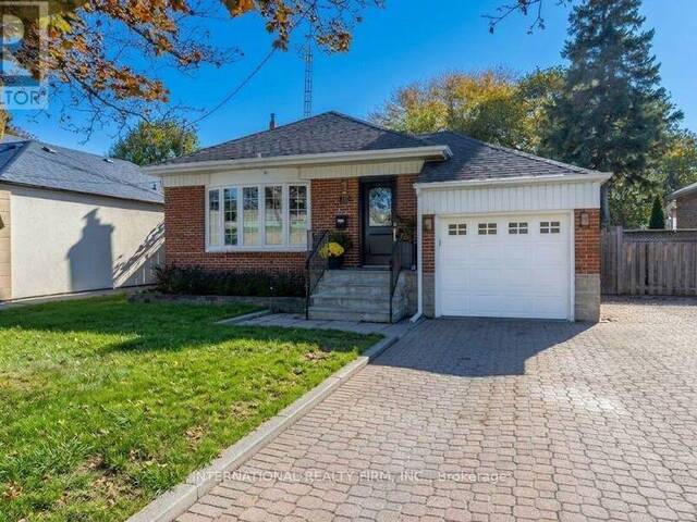582 SOUTH SERVICE ROAD Mississauga Ontario, L5G 2S6 - 3 Bedrooms Home For Sale