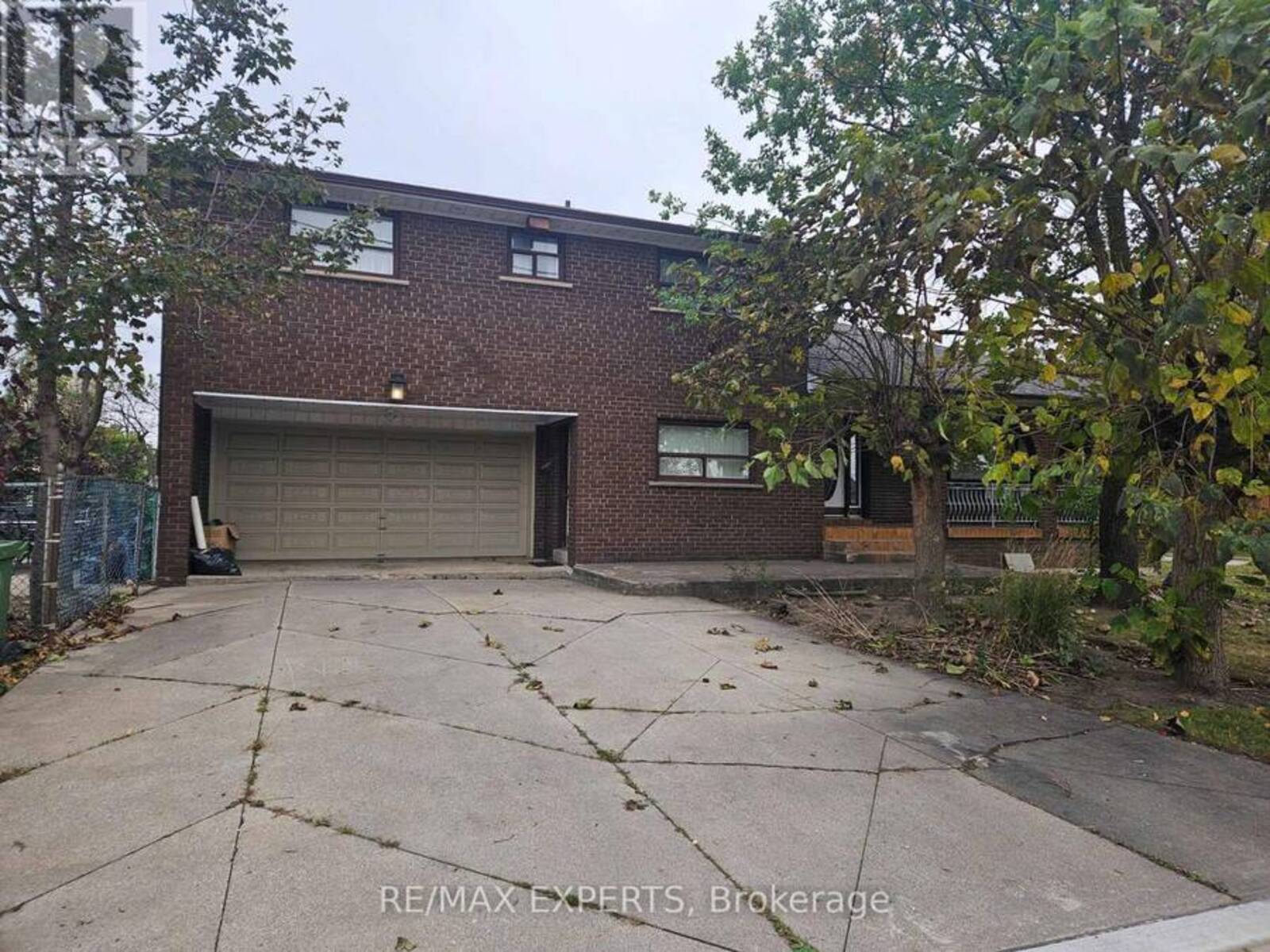 1 BYWORTH BOULEVARD, Toronto, Ontario M9R 1W8