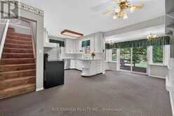 376 ROCK CHAPEL ROAD | Hamilton Ontario | Slide Image Eight