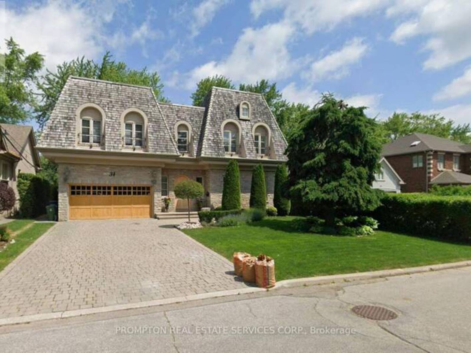 34 GRANGEMILL CRESCENT, Toronto, Ontario M3B 2J2