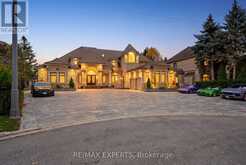 33 HIGHLAND CREEK COURT | Vaughan Ontario | Slide Image One