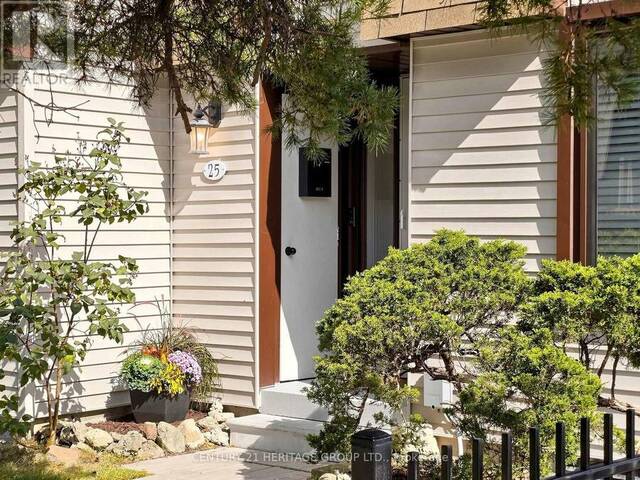 25 - 189 SPRINGHEAD GARDENS Richmond Hill Ontario, L4C 5C7 - 3 Bedrooms Condo For Sale