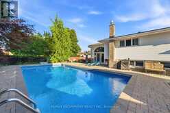 16 REDWOOD COURT | Hamilton Ontario | Slide Image Thirty-two