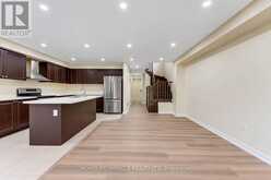 15 BRADSHAW DRIVE | Hamilton Ontario | Slide Image Ten