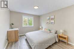 561 DANSBURY DRIVE | Waterloo Ontario | Slide Image Twelve