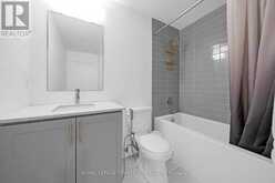 23 - 22 LYTHAM GREEN CIRCLE | Newmarket Ontario | Slide Image Sixteen