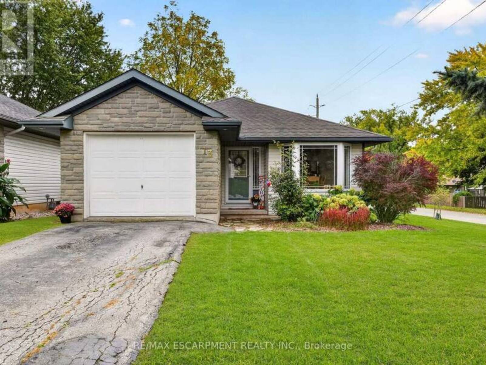 13 BARTON STREET, Cayuga, Ontario N0A 1E0
