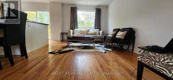 63 LINDSAY AVENUE | Newmarket Ontario | Slide Image Seven
