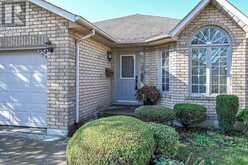 37 GLENHOLLOW DRIVE | Hamilton Ontario | Slide Image Two