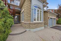 62 ANDERSON COURT | Ancaster Ontario | Slide Image Eight