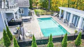 44 HIGHLAND DRIVE | Oro-Medonte Ontario | Slide Image Three