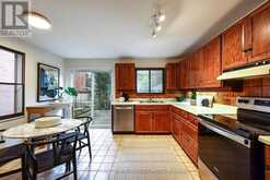 714 MERTON STREET | Toronto Ontario | Slide Image Fifteen