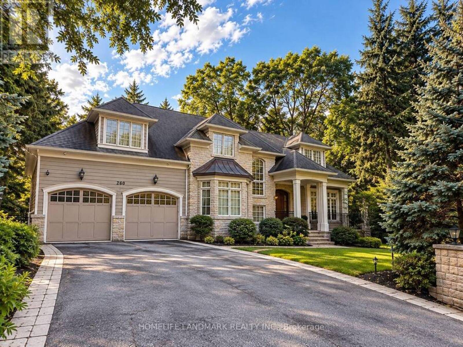 260 PINETREE WAY, Mississauga, Ontario L5G 2R2