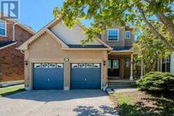 81 OLD COLONY ROAD | Richmond Hill Ontario | Slide Image Two