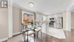 4 BISHOP CRESCENT | Markham Ontario | Slide Image Eleven