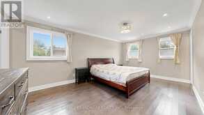 4 BISHOP CRESCENT | Markham Ontario | Slide Image Sixteen