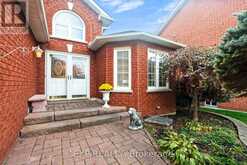 44 FINNEGAN PLACE | Whitby Ontario | Slide Image Seven