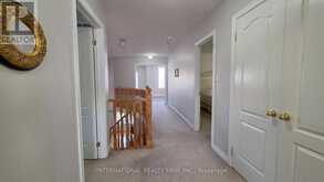 30 O'HARA CRESCENT | Richmond Hill Ontario | Slide Image Sixteen