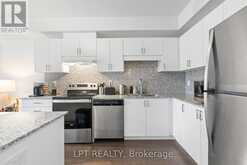 408 - 110 GREW BOULEVARD | Georgina Ontario | Slide Image Nine