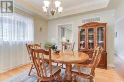 17 HILLVIEW DRIVE | Newmarket Ontario | Slide Image Eleven