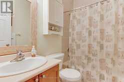 17 HILLVIEW DRIVE | Newmarket Ontario | Slide Image Twenty-nine