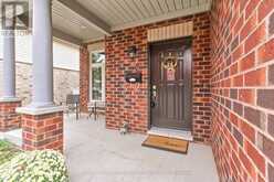 17 HILLVIEW DRIVE | Newmarket Ontario | Slide Image Six