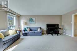 625 BELVENIA ROAD | Burlington Ontario | Slide Image Sixteen