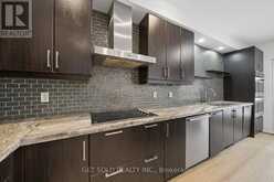 5 RAVINE EDGE DRIVE | Richmond Hill Ontario | Slide Image Fourteen