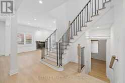 5 RAVINE EDGE DRIVE | Richmond Hill Ontario | Slide Image Eighteen