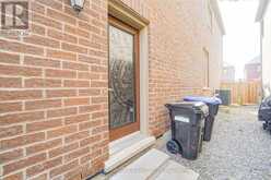 95 SCARLET WAY | Bradford West Gwillimbury Ontario | Slide Image Two