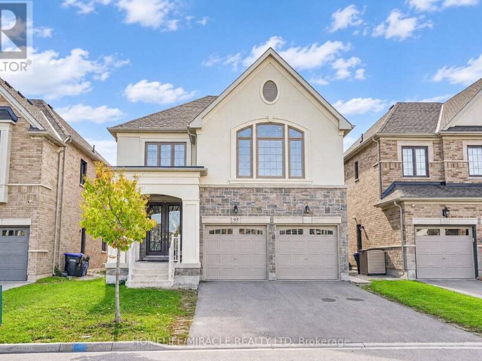 95 SCARLET WAY, Bradford West Gwillimbury, Ontario L3Z 0T4