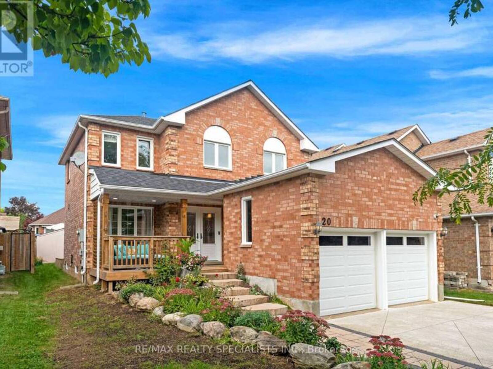 20 MCCULLOUGH CRESCENT, Halton Hills, Ontario L7G 5N5