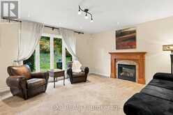 697 RHINE FALL DRIVE | Waterloo Ontario | Slide Image Six