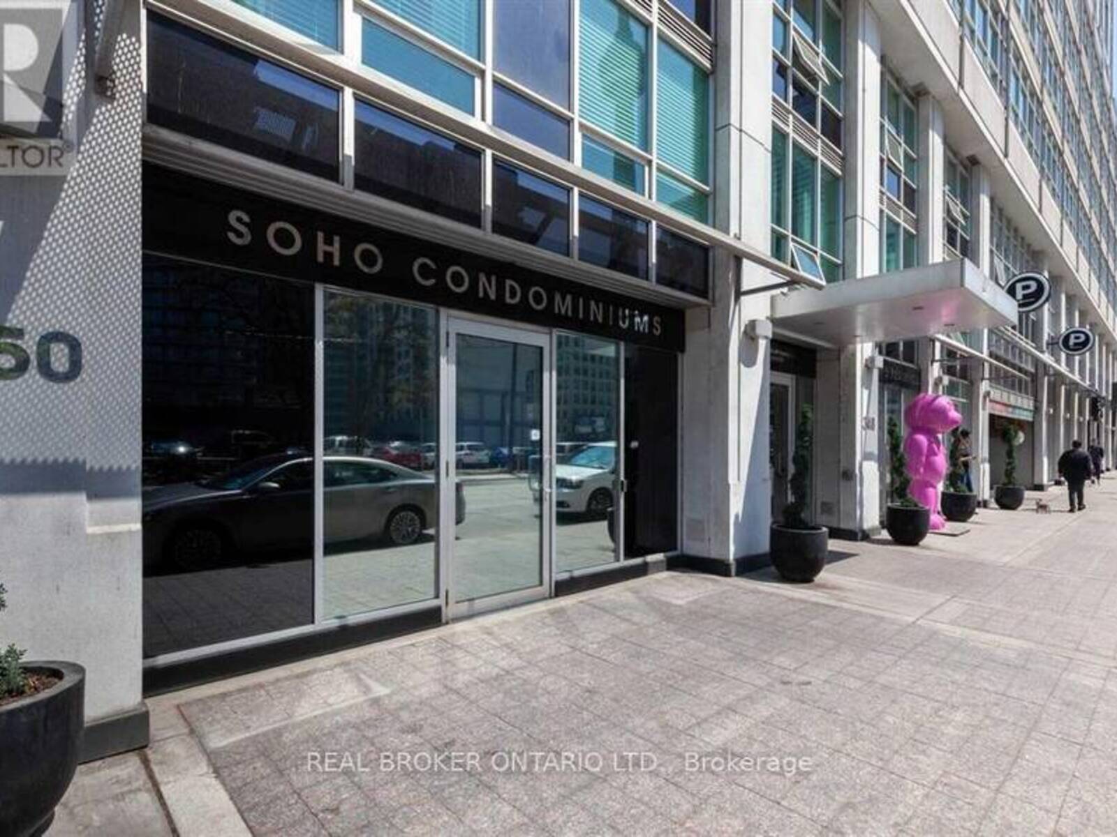 M04 - 350 WELLINGTON STREET W, Toronto, Ontario M5V 3W9