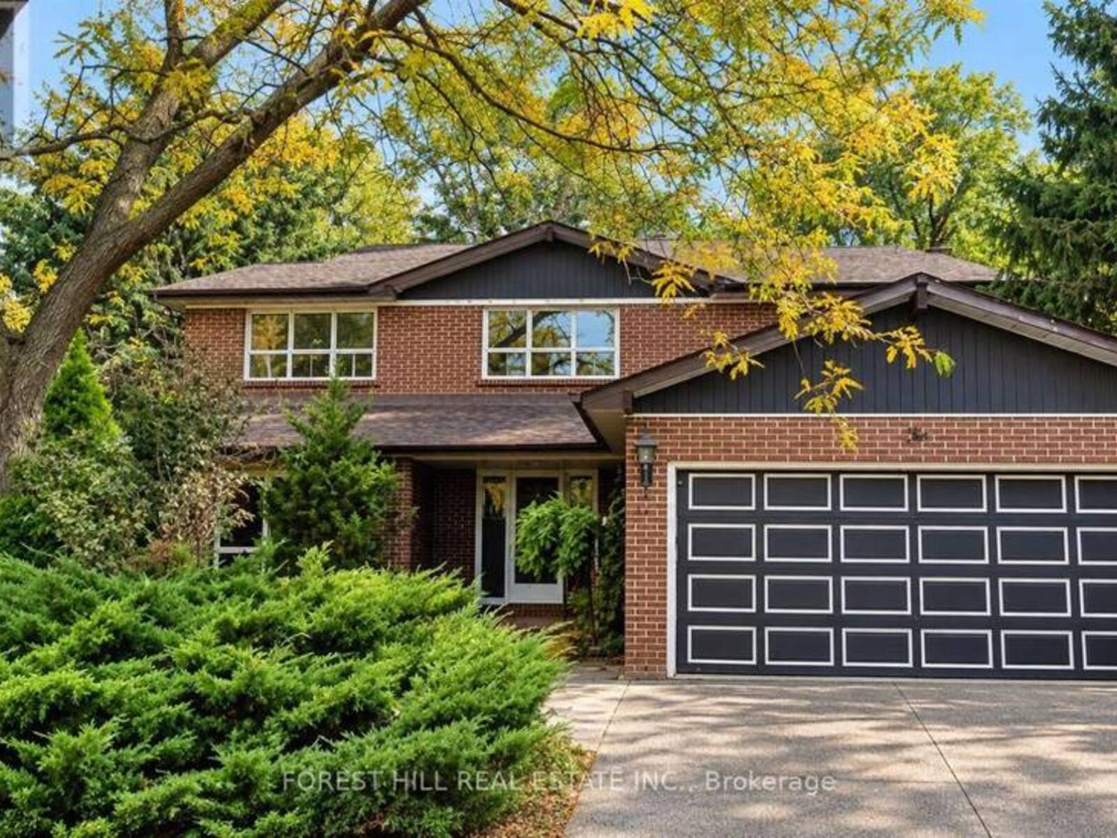 10 TEAGARDEN COURT, Toronto, Ontario M2N 5Z9