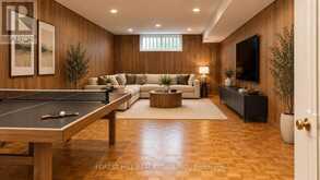 10 TEAGARDEN COURT | Toronto Ontario | Slide Image Twelve