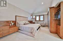 223 HILLHURST BOULEVARD | Toronto Ontario | Slide Image Twenty