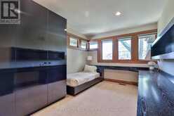 223 HILLHURST BOULEVARD | Toronto Ontario | Slide Image Twenty-four