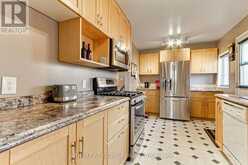30 KITIMAT CRESCENT | Aurora Ontario | Slide Image Five