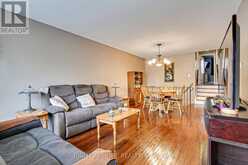 30 KITIMAT CRESCENT | Aurora Ontario | Slide Image Seven