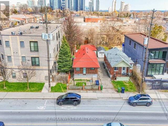 371 ROYAL YORK ROAD Toronto Ontario, M8Y 2R1 - 5 Bedrooms Home For Sale