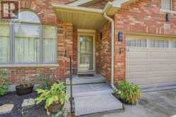 102 COVE CRESCENT | Hamilton Ontario | Slide Image Four