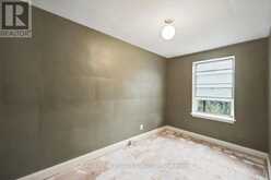 12 KHEDIVE AVENUE | Toronto Ontario | Slide Image Nineteen
