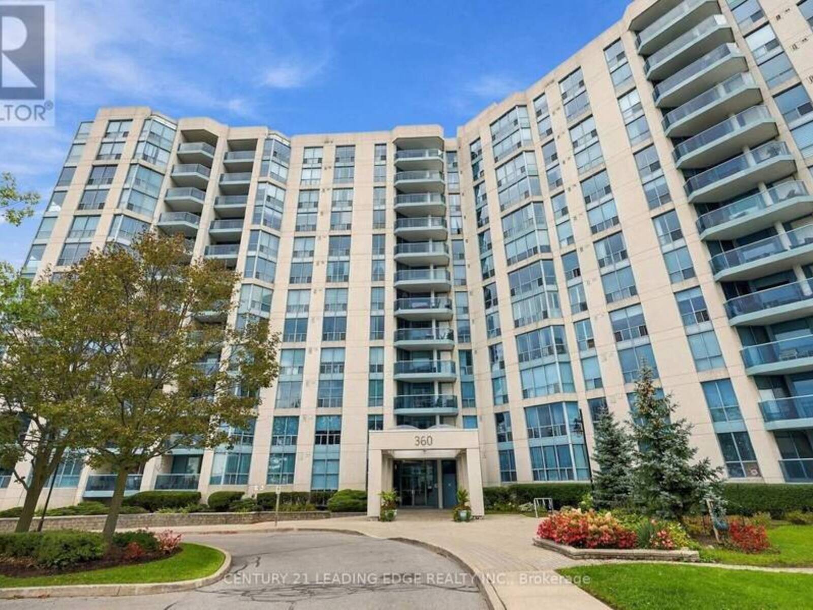 611 - 360 WATSON STREET W, Whitby, Ontario L1N 9G2