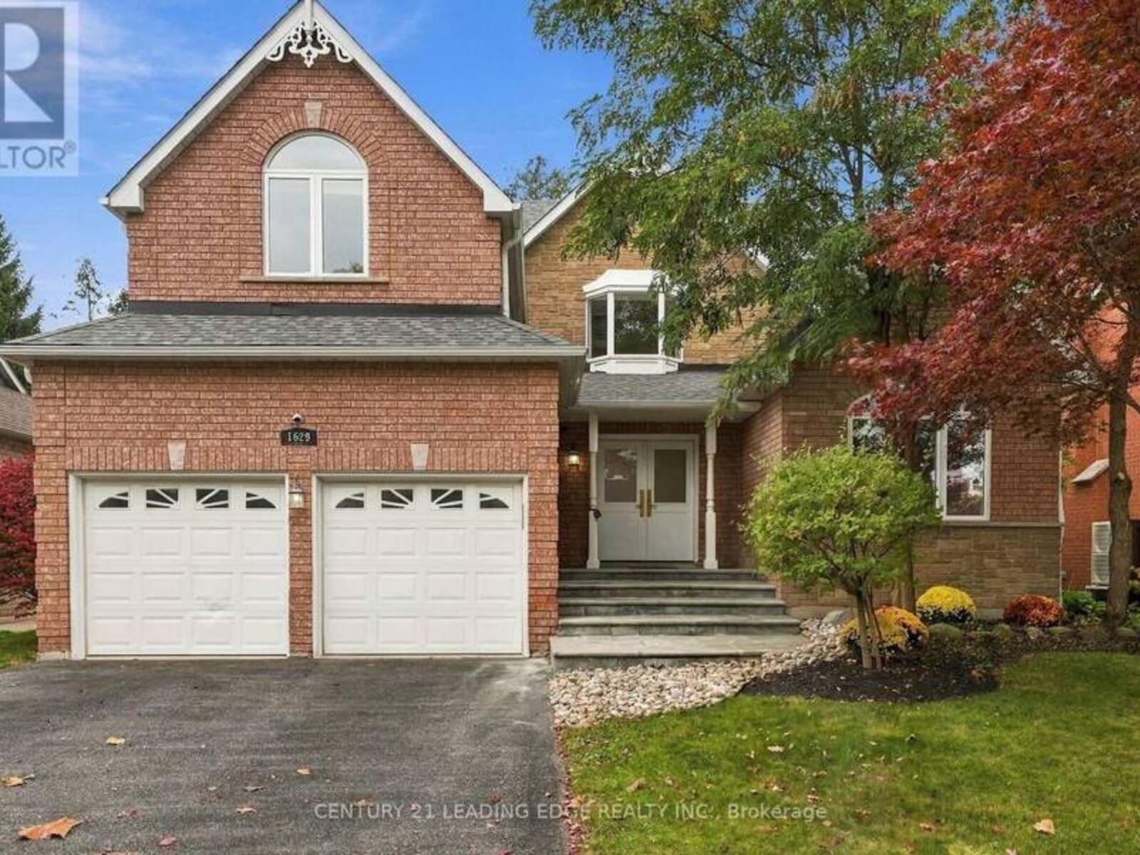 1629 VALLEY RIDGE CRESCENT, Pickering, Ontario L1V 6S5